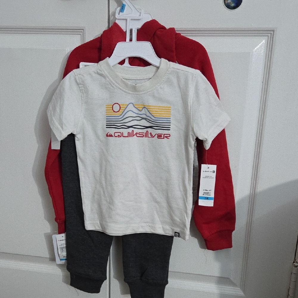 Quiksilver White Tee with Mountain Graphic
